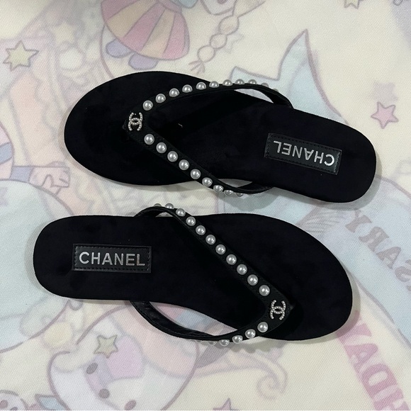 Chanel Black Pearl Slide Sandals - Picture 1 of 6